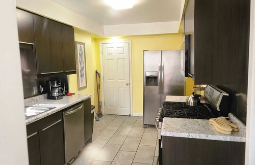 Detroit House | Homely Townhouse close to downtown
