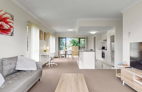 North Lakes Apartment | Homely Unit Near North Lakes