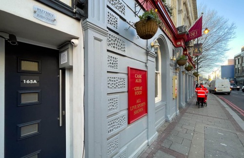 Thamesfield Apartment | homely West London Putney Flat