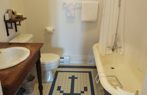 Saint John Bed & Breakfast | Homeport Historic Bed & Breakfast/Inn c 1858