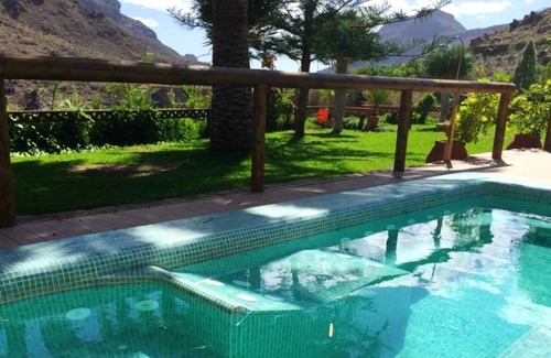 San Bartolome de Tirajana Villa | Homerez - Spacious villa With garden and mountain view