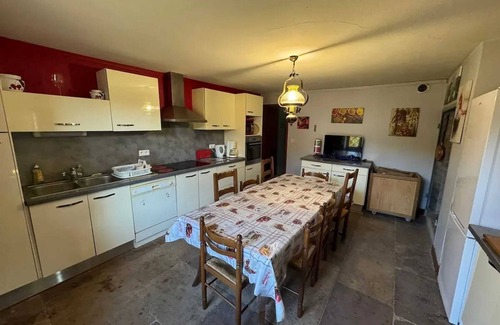Fougerolles-Saint-Valbert House | Homerez - House near Fougerolles-Saint-Valbert