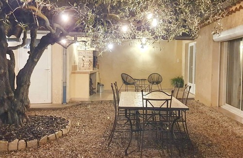 Saint-Maurice-sur-Eygues Apartment | Homerez - Apartment in Saint-Maurice-sur-Eygues