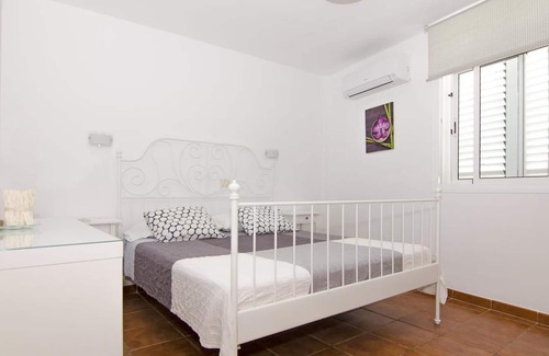 Lomo Quiebre Apartment | Homerez - 200 m away from the beach! Appartement for 4 ppl. at Puerto de Mogán