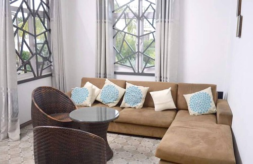 Pointe aux Biches Apartment | Homerez - 210 m away from the beach! Appartement for 6 ppl. with swimming-pool
