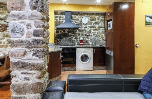 Yerbo House | Homerez - 320 sqm House for 12 in Tineo