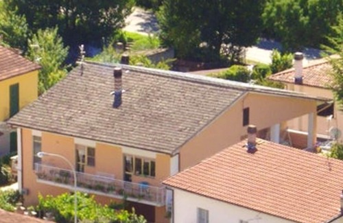 Castel di Ieri Apartment | Homerez - Amazing appartement for 10 ppl. with terrace at Castel di Ieri