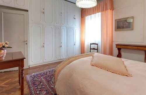 Oltrarno Villa | Homerez - Amazing villa for 12 ppl. with swimming-pool and garden at Firenze