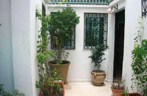Medina of Tunis Apartment | Homerez - Apartment 4 km from the beach for 3 pers. with terrace in Tunis