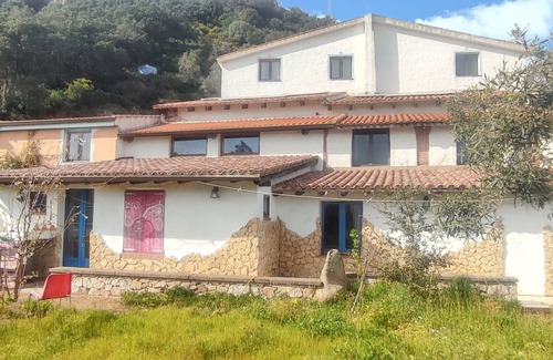 Arbus Apartment | Homerez - Apartment Arbus Mountain View