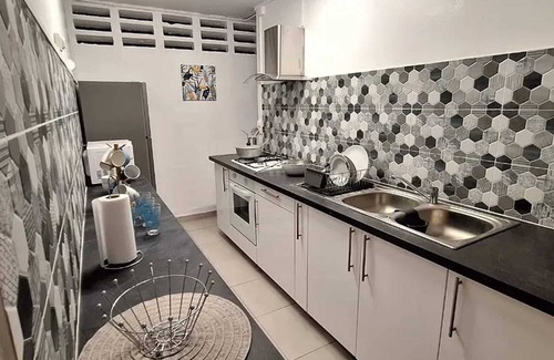 Basse-Terre Apartment | Homerez - Apartment Basse-Terre