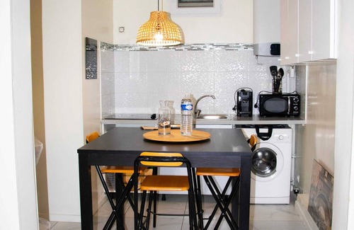Bagnolet Apartment | Homerez - Apartment in Bagnolet
