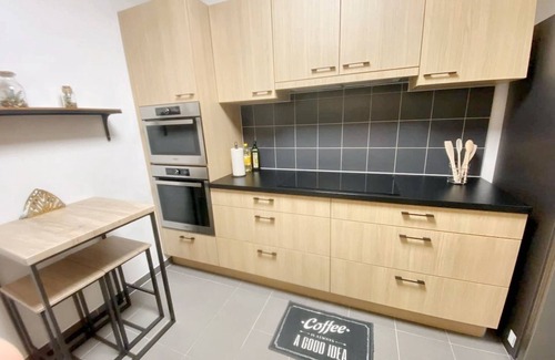 Anderlecht Apartment | Homerez - Apartment in Cureghem, Anderlecht