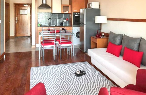 Mexilhoeira da Carregacao Apartment | Homerez - Apartment in Estômbar, private pool.