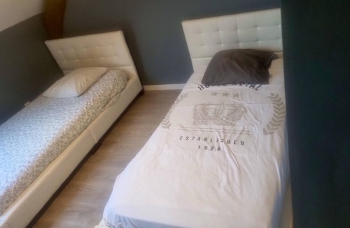 Velars-sur-Ouche Apartment | Homerez - Appartement for 5 ppl. with garden and terrace at Velars-sur-Ouche
