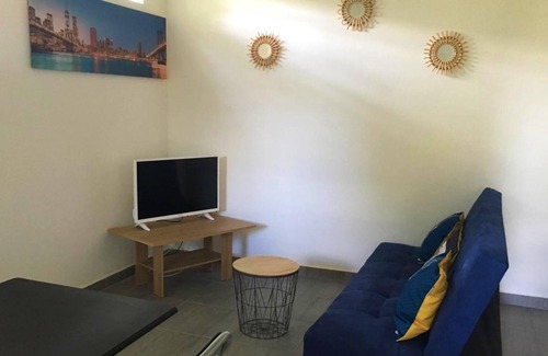 Cayenne Apartment | Homerez - Appartement 4 km away from the beach for 2 ppl. at Remire-Montjoly