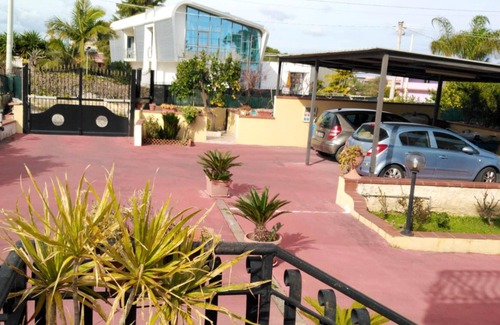 Citta Giardino Apartment | Homerez - Appartement 1 km away from the beach for 4 ppl. at Città Giardino