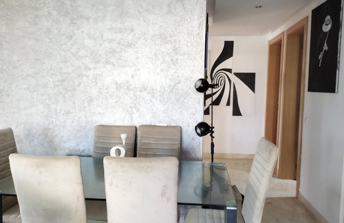 Hay Chemaaou Apartment | Homerez - Appartement 1 km away from the beach with shared pool and jacuzzi