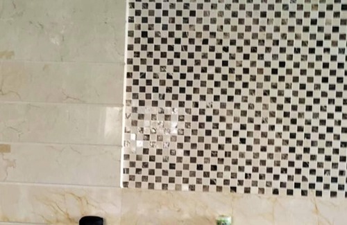 Hay Chemaaou Apartment | Homerez - Appartement 1 km away from the beach with shared pool and jacuzzi
