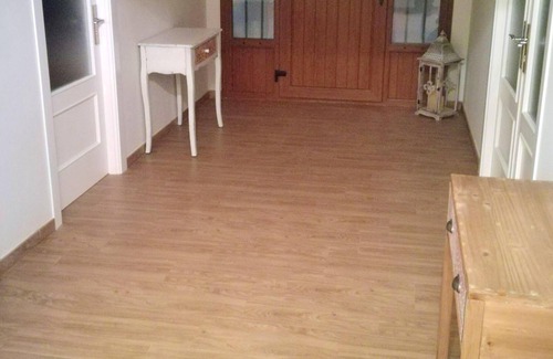 Villarrobledo Apartment | Homerez - Appartement for 10 ppl. with shared pool and terrace at Villarrobledo