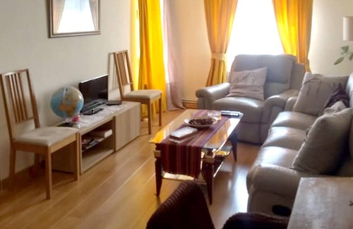 Navalcarnero Apartment | Homerez - Appartement 5 km away from the slopes for 6 ppl. at Navalcarnero