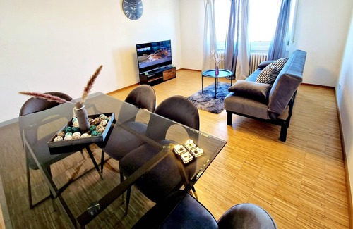 Neckarau Apartment | Homerez - Appt. Mannheim/Neckarau