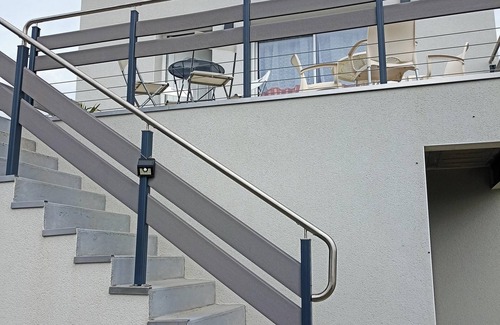 Arnage Apartment | Homerez - Apt. Arnage - Terrace and garden