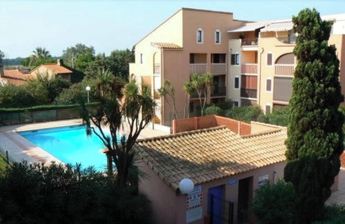 Les Arenes Apartment | Homerez - Apt. in Canet-en-Roussillon