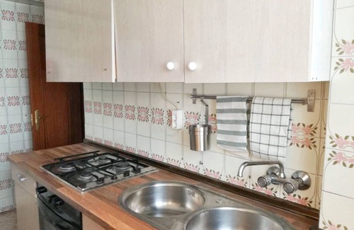Plaza de Toros-Doctores-San Lazaro Apartment | Homerez - Apt historic centre Granada