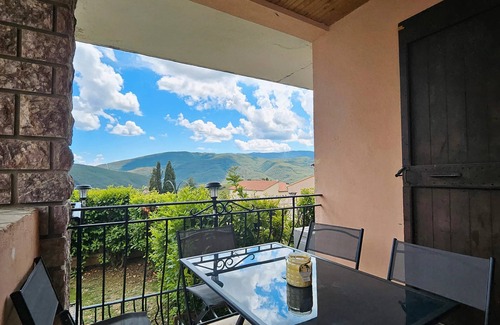 Sisteron Apartment | Homerez - Apt in Sisteron - Shared Pool