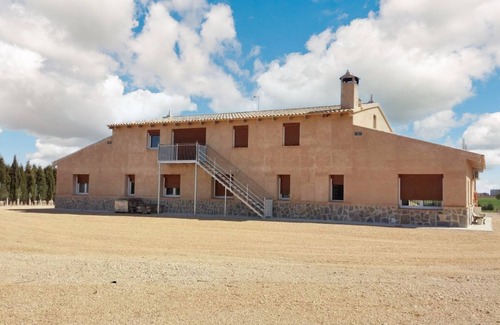 Villarrobledo Apartment | Homerez - Apt. Villarrobledo, pool