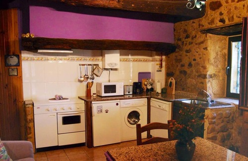 Segura de Toro Apartment | Homerez - Beautiful appartement for 2 ppl. with terrace at Segura de Toro