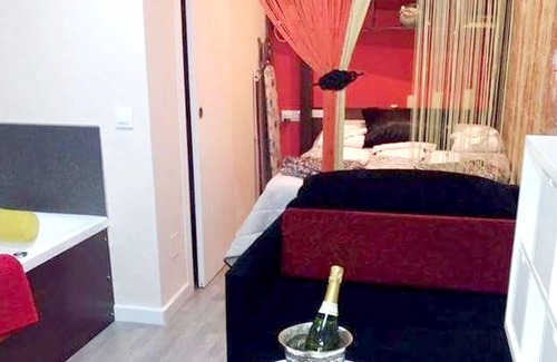 Ubrique Apartment | Homerez - Beautiful appartement for 2 ppl. with jacuzzi at Ubrique