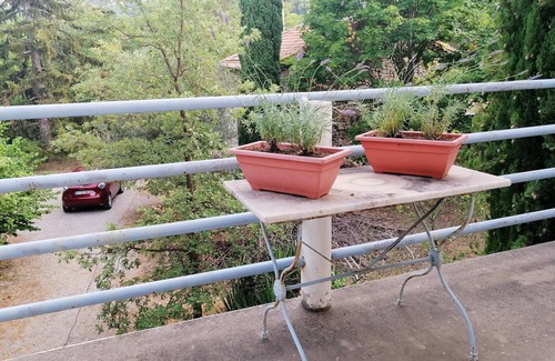 Sisteron House | Homerez - Beautiful house for 2 ppl. with garden and terrace at Sisteron