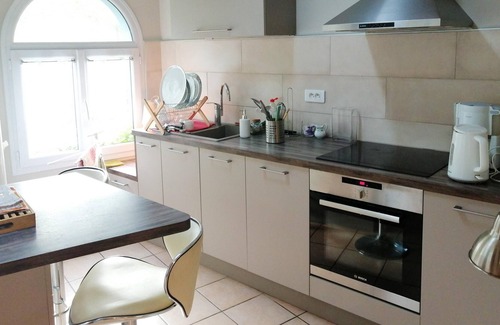 Sisteron House | Homerez - Beautiful house for 2 ppl. with garden and terrace at Sisteron