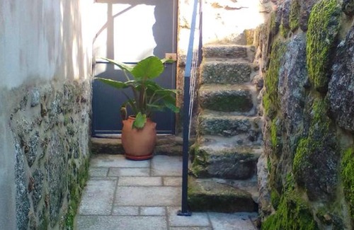Belmonte House | Homerez - Beautiful house for 8 ppl. with balcony at Belmonte
