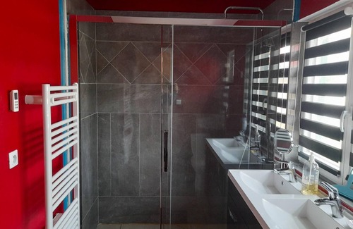 Calais House | Homerez - Beautiful house for 3 ppl. with garden and terrace at Calais