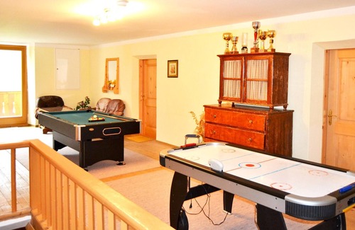 Strassen Apartment | Homerez - Big appartement for 19 ppl. with shared pool and terrace at Strassen