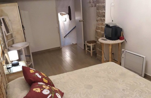 Sieso de Huesca Ski Chalet | Homerez - Big chalet for 11 ppl. with shared pool and terrace at Sieso de Huesca