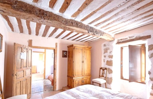 Llano de Bureba House | Homerez - Big house for 14 ppl. at Llano de Bureba