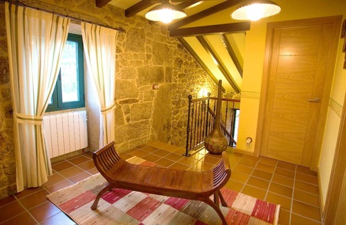 Cuntis House | Homerez - Big house 18 km away from the beach for 12 ppl. with swimming-pool