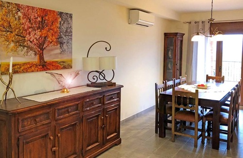 Cretas House | Homerez - Big house for 10 ppl. with terrace at Cretas