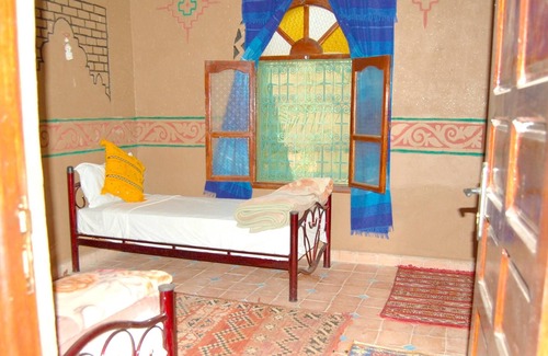 Amezrou House | Homerez - Big house for 10 ppl. with shared pool and terrace at Zagora