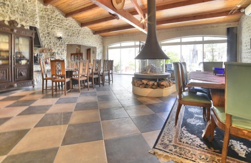 Lorignac House | Homerez - Big house for 20 ppl. with jacuzzi, garden and terrace at Lorignac