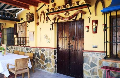 Palenciana Villa | Homerez - Big villa for 18 ppl. with swimming-pool and terrace at Palenciana