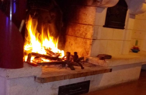 Montricoux Villa | Homerez - Big villa for 14 ppl. with swimming-pool and terrace at Montricoux