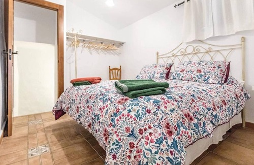 Mondron Villa | Homerez - Big villa for 11 ppl. with swimming-pool and terrace at Mondrón