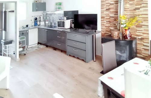 La Salvetat-sur-Agout Ski Chalet | Homerez - Chalet in La Salvetat-sur-Agout
