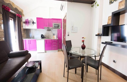Ubeda Apartment | Homerez - Charming Apartment in Úbeda 35 m² with Air Conditioning