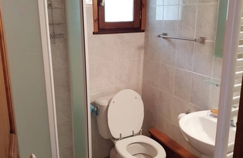 Fontaine de Moutte House | Homerez - Charming House in Saint-Anne with Terrace and Enclosed Garden